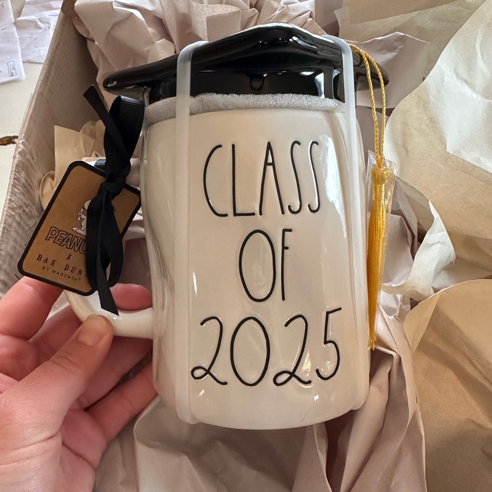 Rae Dunn Peanuts Class of 2025 Mug